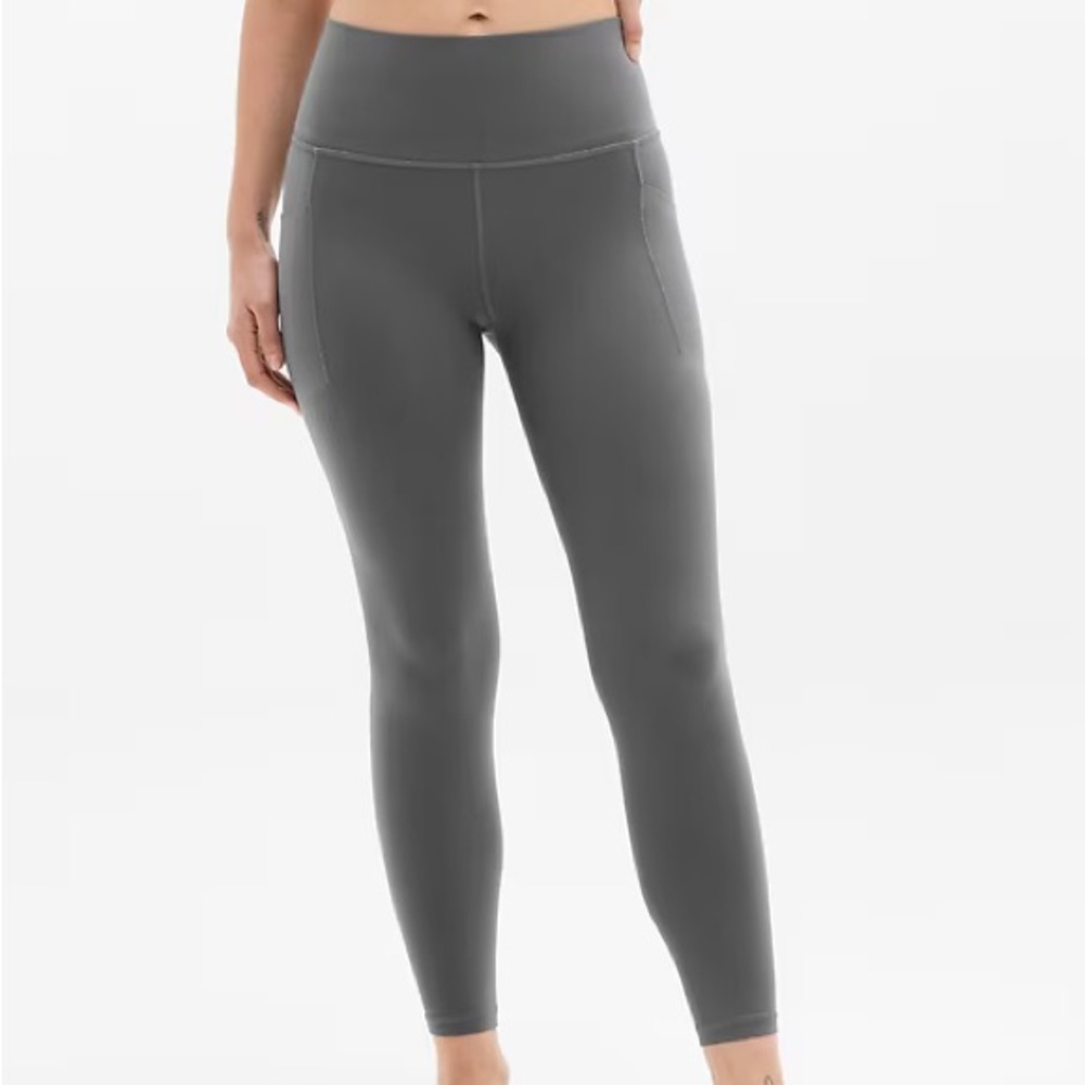 Athleta | Salutation Stash High Rise 7/8 Legging